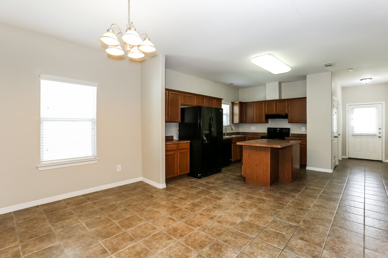 1,805/Mo, 10227 Berry Hill Ln Tomball, TX 77375 Kitchen View