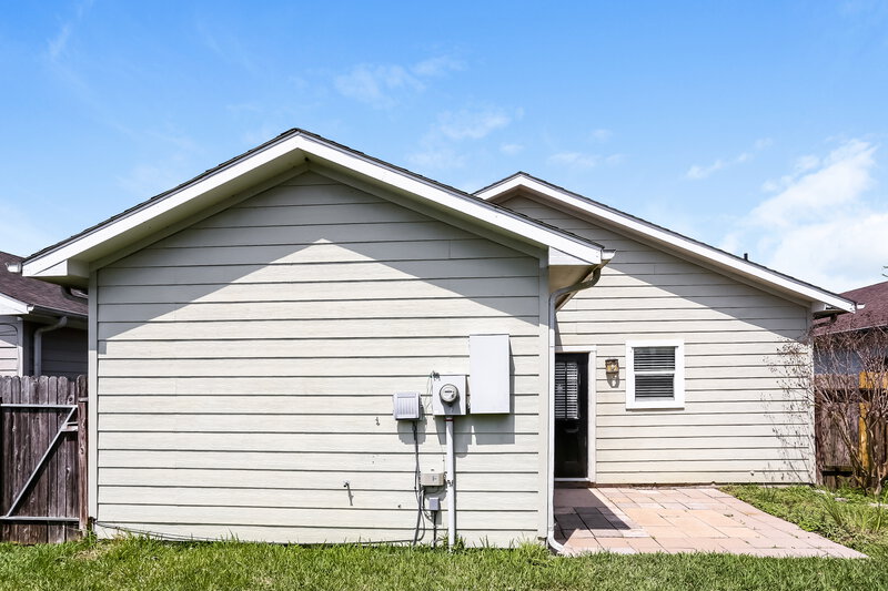 1,850/Mo, 10227 Berry Hill Ln Tomball, TX 77375 Rear View