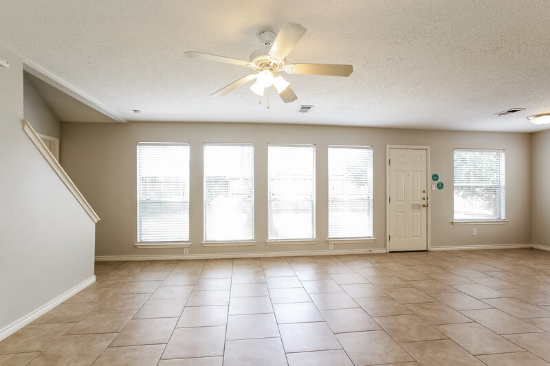 2,160/Mo, 18707 Timber Spring Dr Humble, TX 77346 Living Room View