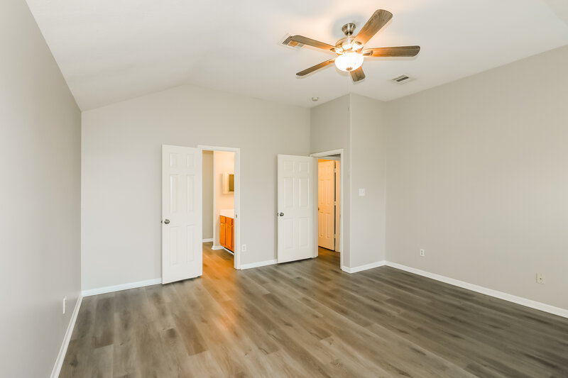 2,370/Mo, 19422 Billineys Park Dr Katy, TX 77449 Main Bedroom View 2