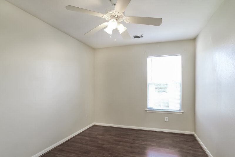 2,650/Mo, 11766 Rolling Stream Dr Tomball, TX 77375 Bedroom View