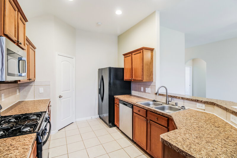 1,760/Mo, 4127 Barossa Valley Ln Katy, TX 77449 Kitchen View