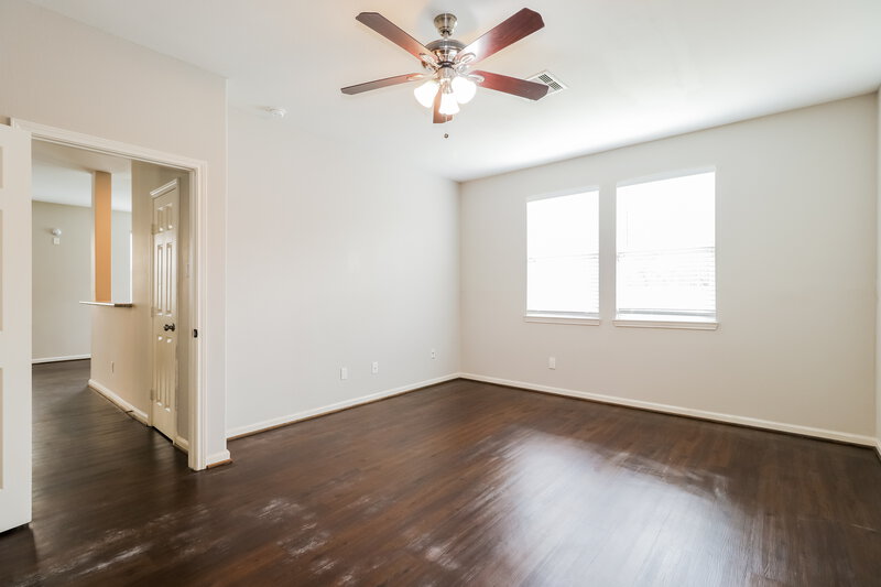 2,075/Mo, 2702 Mesquite Ridge Dr Houston, TX 77073 Main Bedroom View