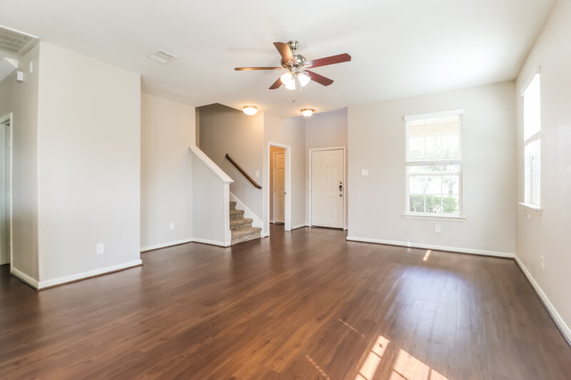 2,165/Mo, 2714 Mesquite Ridge Dr Houston, TX 77073 Living Room View 3
