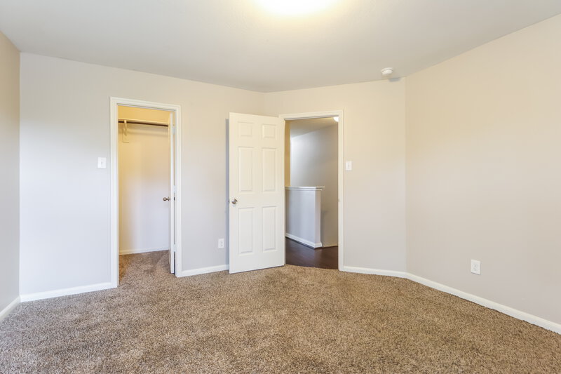 2,165/Mo, 2714 Mesquite Ridge Dr Houston, TX 77073 Bedroom View 2