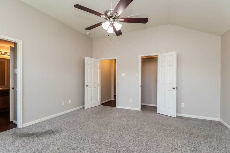 1,845/Mo, 2718 Mesquite Ridge Dr Houston, TX 77073 Main Bedroom View 2