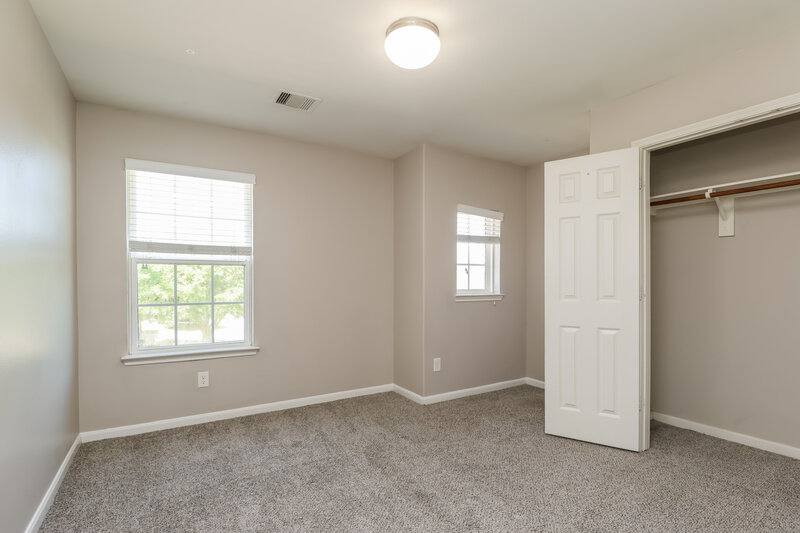 1,845/Mo, 2718 Mesquite Ridge Dr Houston, TX 77073 Bedroom View