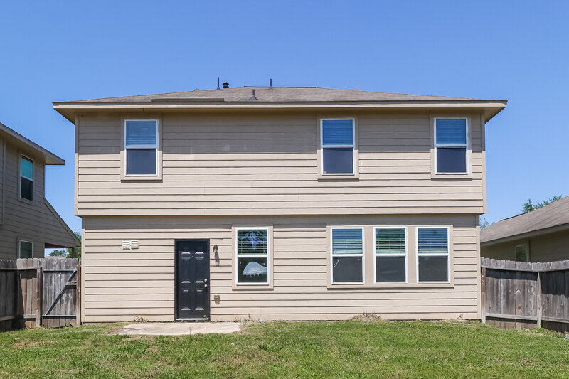 1,845/Mo, 2718 Mesquite Ridge Dr Houston, TX 77073 Rear View