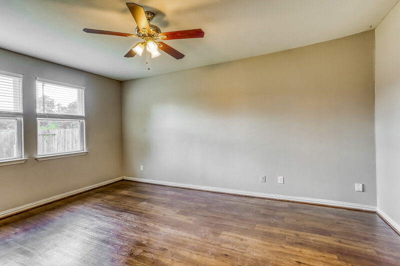 1,930/Mo, 2726 Mesquite Ridge Dr Houston, TX 77073 Main Bedroom View