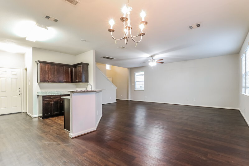 1,875/Mo, 2730 Mesquite Ridge Dr Houston, TX 77073 Dining Room View 2