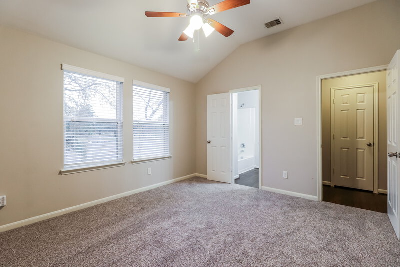 1,875/Mo, 2730 Mesquite Ridge Dr Houston, TX 77073 Main Bedroom View 2