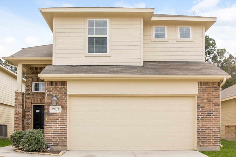 1,935/Mo, 2802 Mesquite Ridge Dr Houston, TX 77073 External View