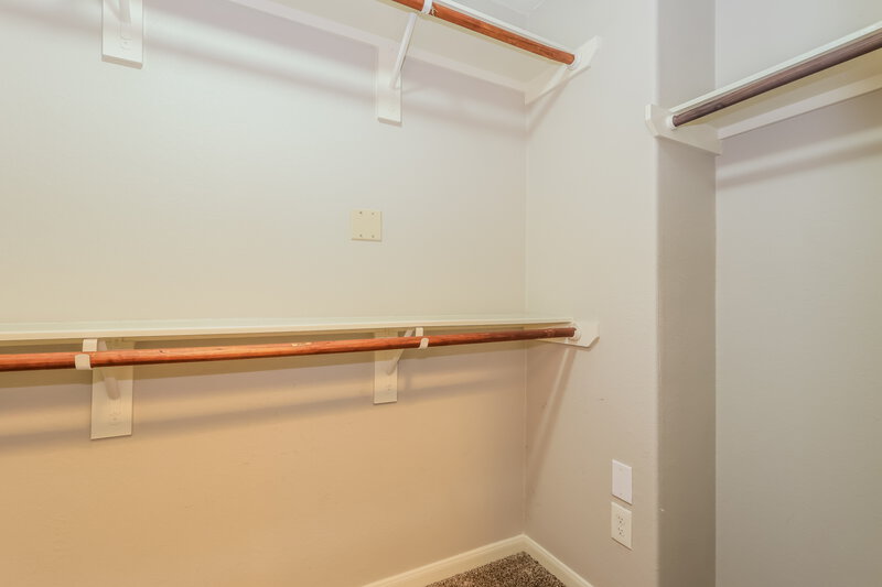 2,000/Mo, 2802 Mesquite Ridge Dr Houston, TX 77073 Walk In Closet View