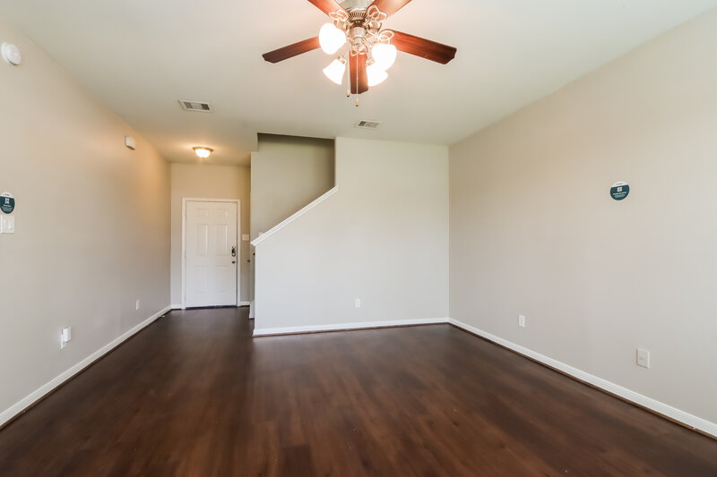1,990/Mo, 2810 Mesquite Ridge Dr Houston, TX 77073 Living Room View 2
