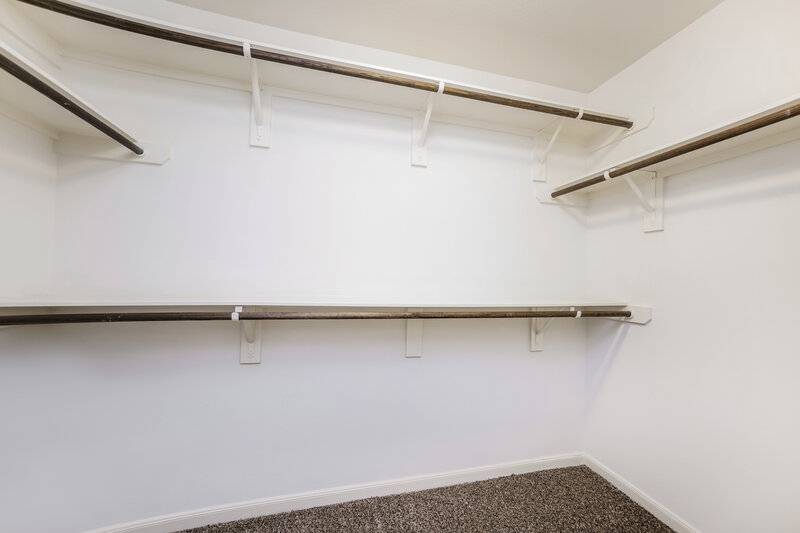 1,955/Mo, 2630 Mesquite Ridge Dr Houston, TX 77073 Walk In Closet View