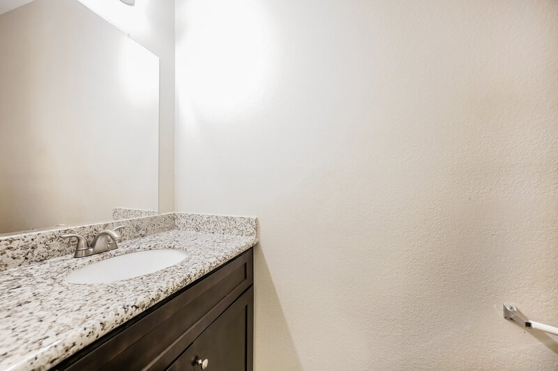 1,955/Mo, 2630 Mesquite Ridge Dr Houston, TX 77073 Powder Room View