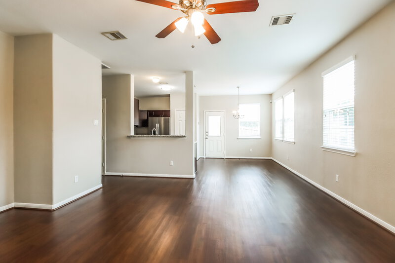 1,860/Mo, 21810 Octavia Way Houston, TX 77073 Living Room View