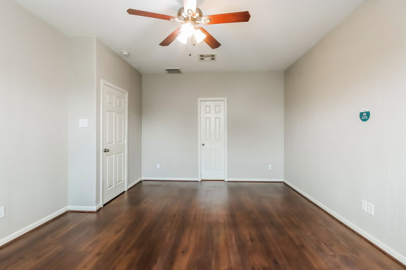 1,860/Mo, 21810 Octavia Way Houston, TX 77073 Main Bedroom View 2