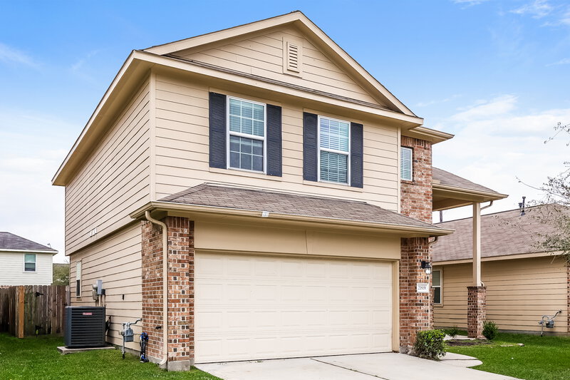 2,205/Mo, 21819 Octavia Way Houston, TX 77073 Front View