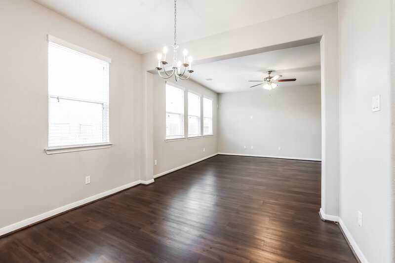 2,205/Mo, 21819 Octavia Way Houston, TX 77073 Living Room View 2