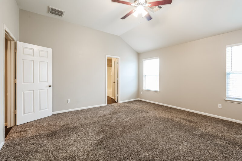 2,205/Mo, 21819 Octavia Way Houston, TX 77073 Main Bedroom View