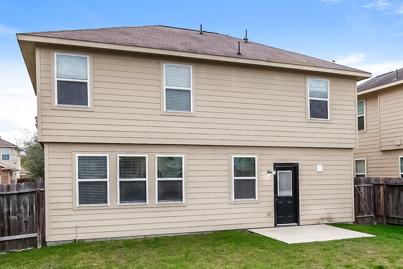 2,205/Mo, 21819 Octavia Way Houston, TX 77073 Rear View