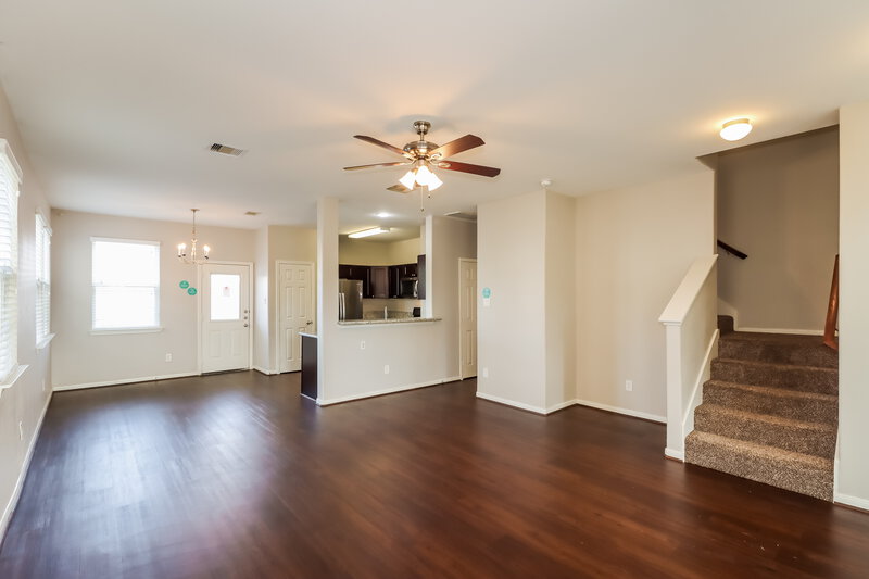 2,105/Mo, 21822 Octavia Way Houston, TX 77073 Living Room View