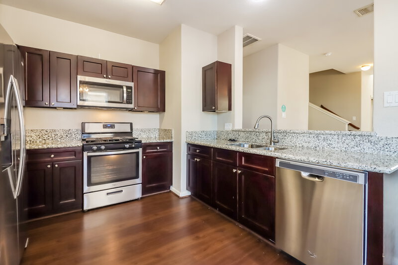 2,105/Mo, 21822 Octavia Way Houston, TX 77073 Kitchen View 2