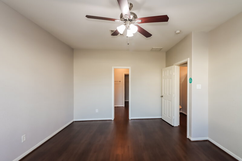 2,105/Mo, 21822 Octavia Way Houston, TX 77073 Main Bedroom View 2