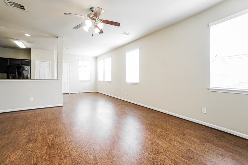 2,380/Mo, 10327 Scenic Vista Dr Humble, TX 77396 Living Room View