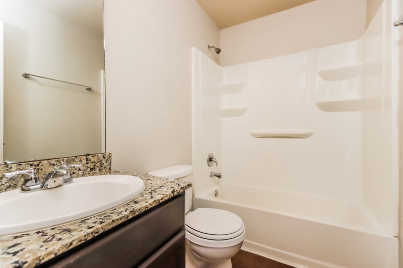 2,205/Mo, 15022 Silhouette Ridge Dr Humble, TX 77396 Bathroom View