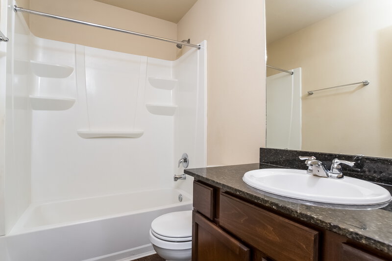 2,260/Mo, 23634 Maple View Dr Spring, TX 77373 Bathroom View