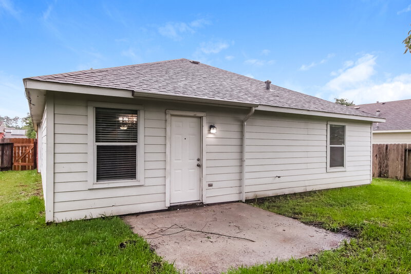 2,015/Mo, 4422 Cannongate Dr Spring, TX 77373 Rear View