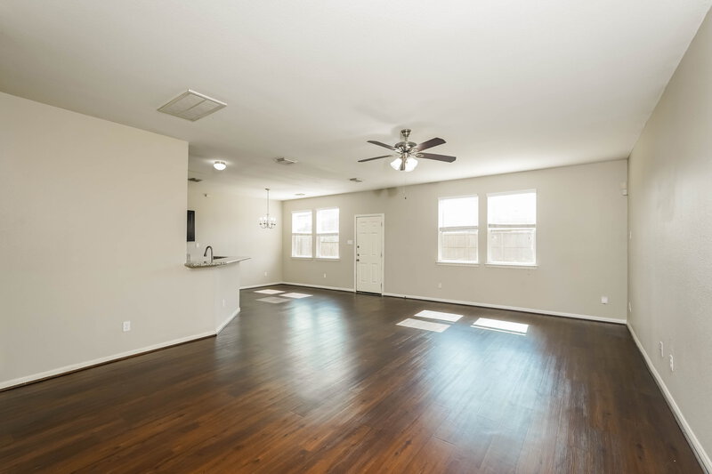 1,755/Mo, 21831 Octavia Way Houston, TX 77073 Living Room View