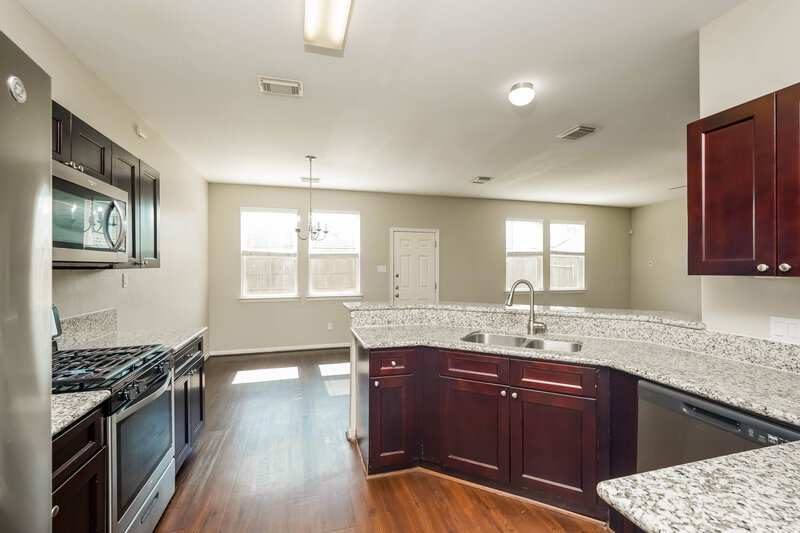1,755/Mo, 21831 Octavia Way Houston, TX 77073 Kitchen View 2