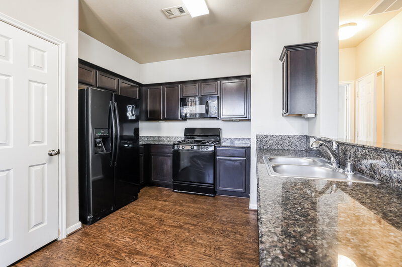 2,620/Mo, 15030 Silhouette Ridge Dr Humble, TX 77396 Kitchen View