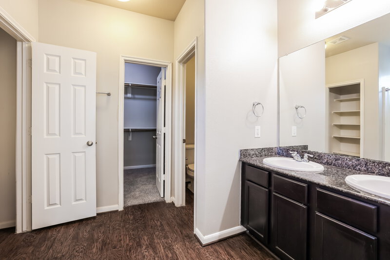 2,620/Mo, 15030 Silhouette Ridge Dr Humble, TX 77396 Main Bathroom View