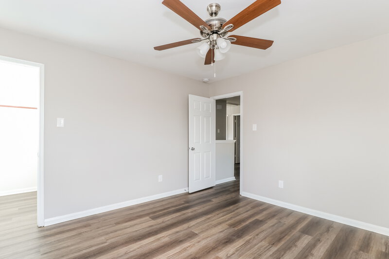 2,015/Mo, 23610 Maple View Dr Spring, TX 77373 Bedroom View