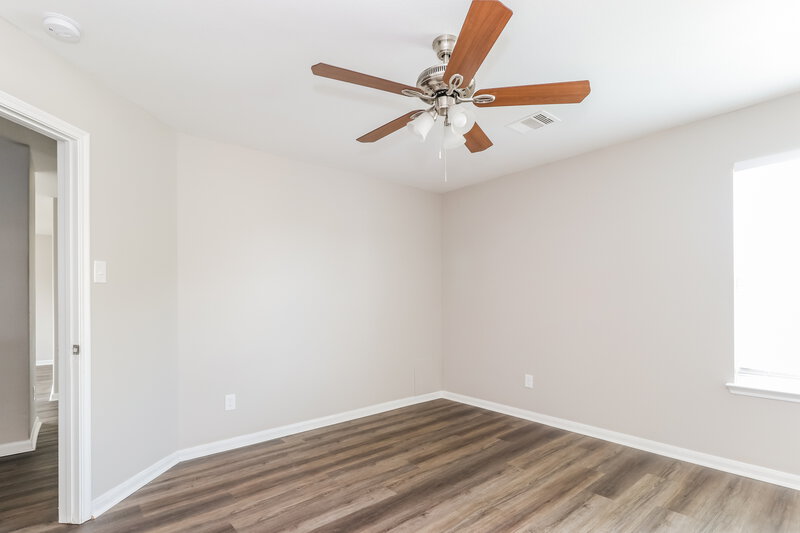 2,015/Mo, 23610 Maple View Dr Spring, TX 77373 Bedroom View 2