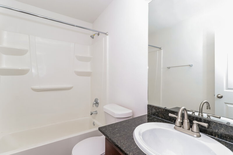 2,015/Mo, 23610 Maple View Dr Spring, TX 77373 Bathroom View
