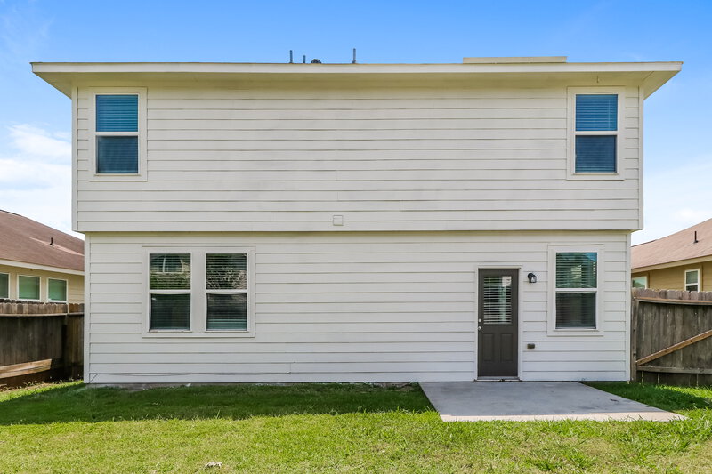 2,015/Mo, 23610 Maple View Dr Spring, TX 77373 Rear View