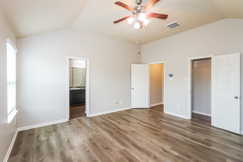 1,950/Mo, 23611 Maple View Dr Spring, TX 77373 Main Bedroom View 2