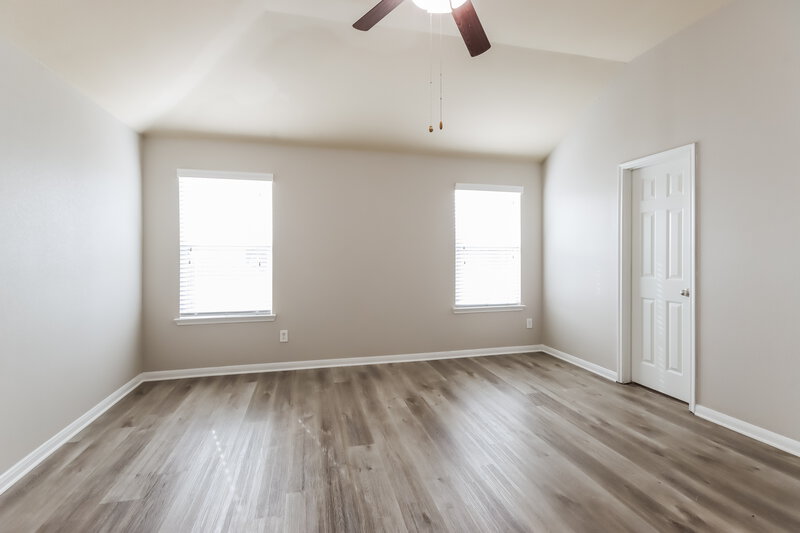 2,075/Mo, 23627 Maple View Dr Spring, TX 77373 Main Bedroom View