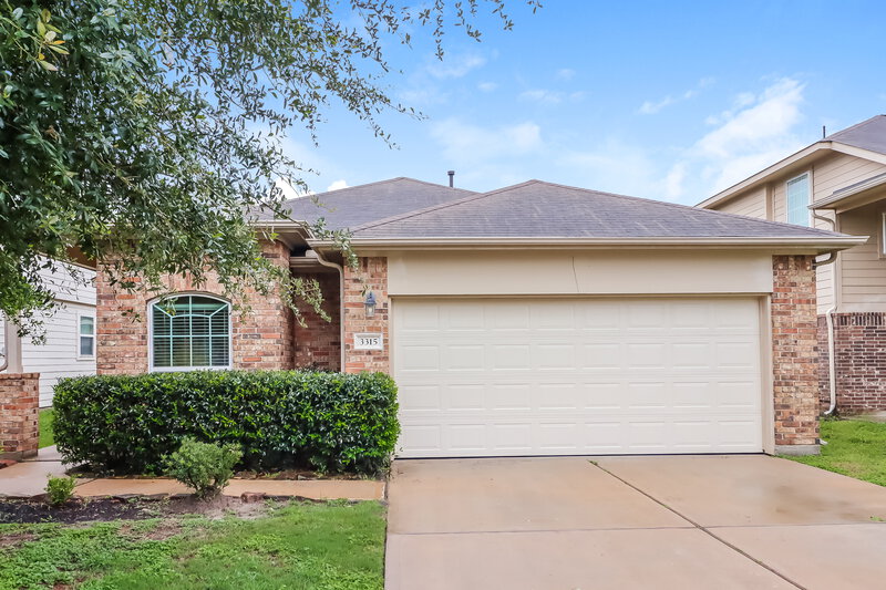 2,145/Mo, 3315 Allington Ct Houston, TX 77014 External View
