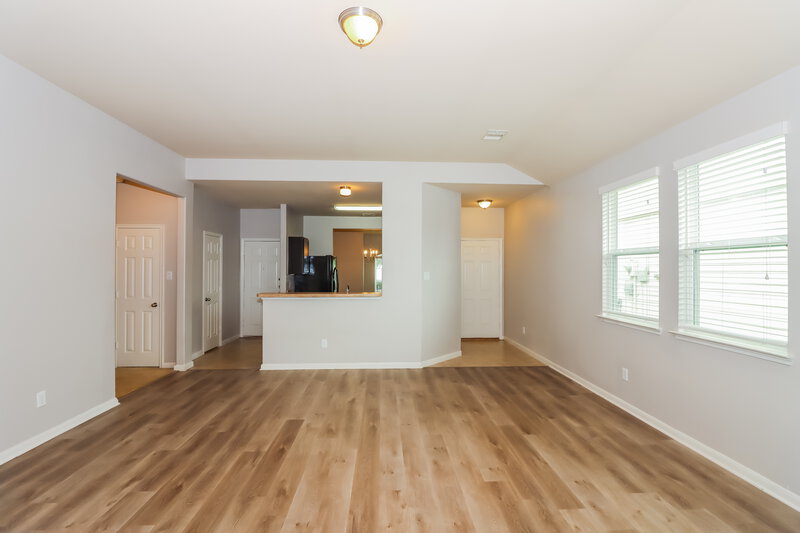 2,145/Mo, 3315 Allington Ct Houston, TX 77014 Living Room View 2