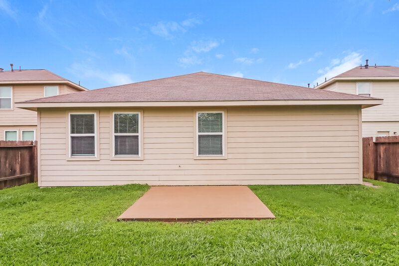 2,145/Mo, 3315 Allington Ct Houston, TX 77014 Rear View 2