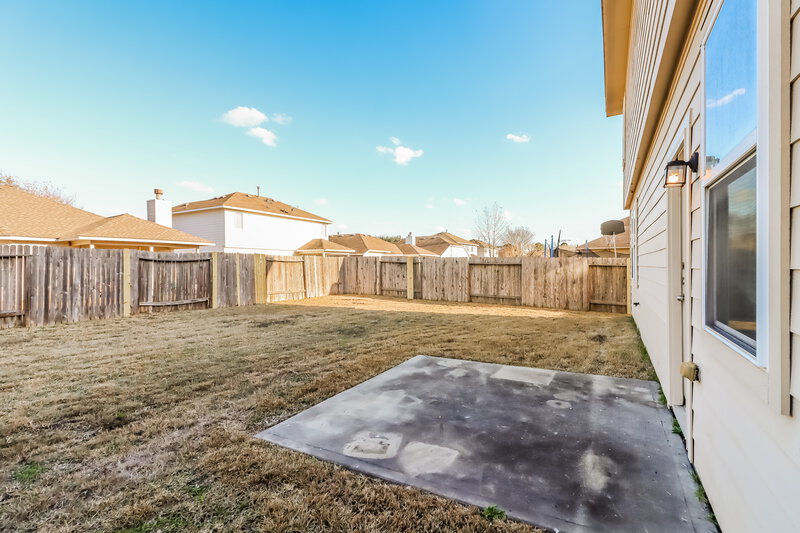 2,025/Mo, 23622 Maple View Dr Spring, TX 77373 Backyard View