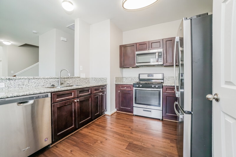 2,305/Mo, 21839 Octavia Way Houston, TX 77073 Kitchen View