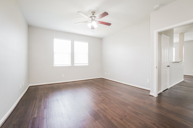 2,305/Mo, 21839 Octavia Way Houston, TX 77073 Main Bedroom View