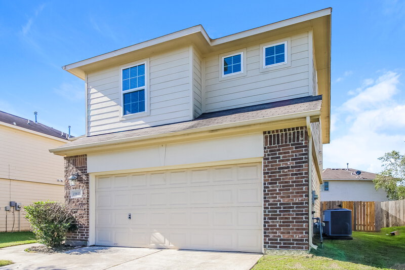 1,870/Mo, 23615 Maple View Dr Spring, TX 77373 Front View 2